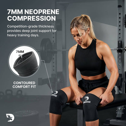 Knee Sleeves: Black / M